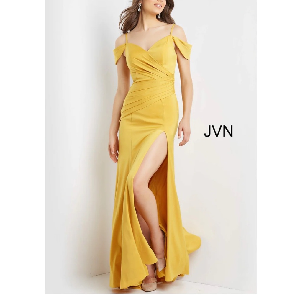 Jovani Yellow Cold Shoulder Crisscross Tucked Pleats Bodice Gown - Reemoly